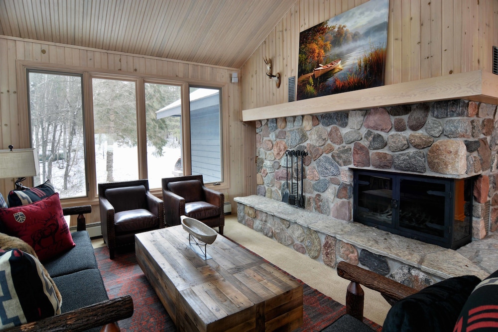 Serenity On Lake Owen 5 Bedroom Hotel Room by RedAwning - photo 20