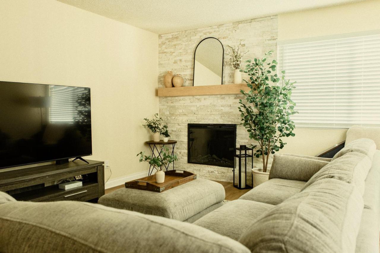 Cozy Family Home 20 Mins from Disneyland — 4-Star Luxury Hotel in Placentia, United States