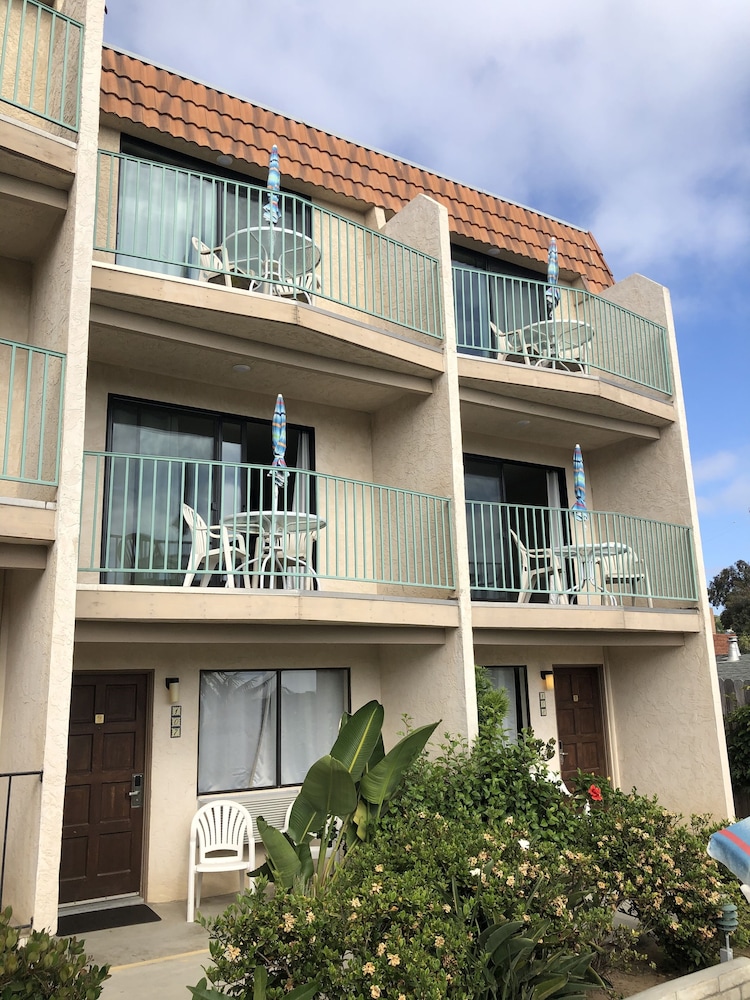 Moonlight Beach Motel - photo 42