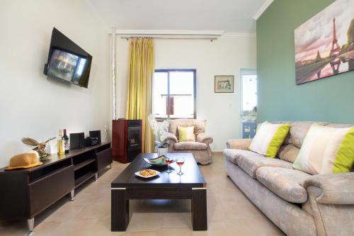 Irini Apartment I — 4-Star Luxury Hotel in Kalyves, Greece