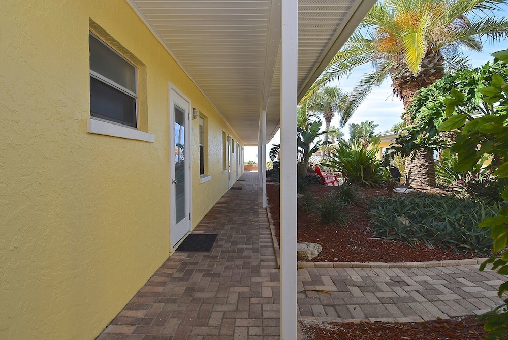 A Beach Retreat - photo 186
