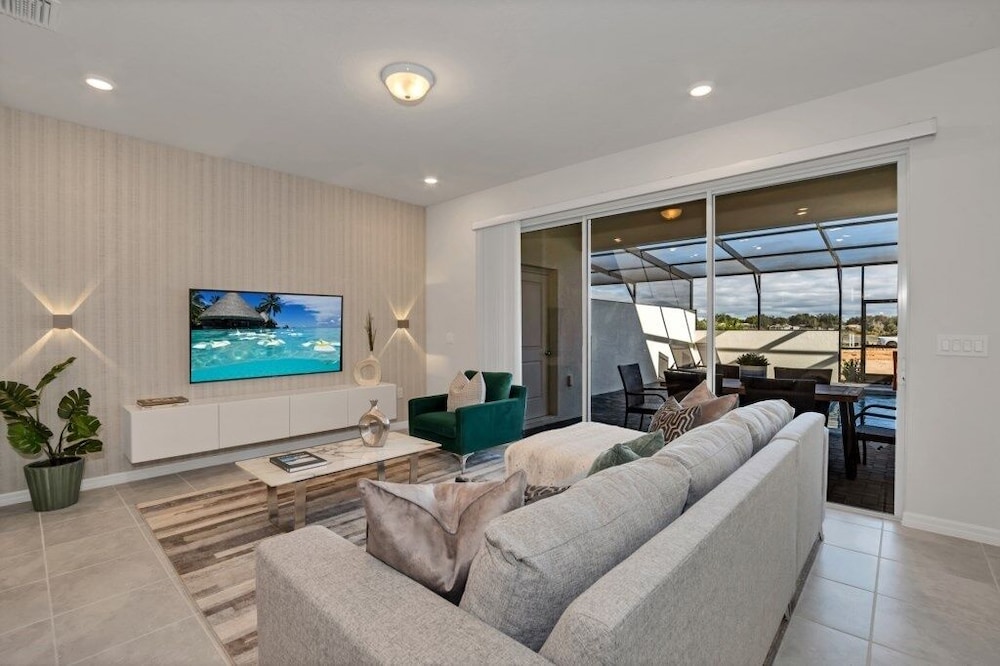 Brand New Home In Top Rated Resort Solterra 5 Bedroom Townhouse by Redawning - photo 21