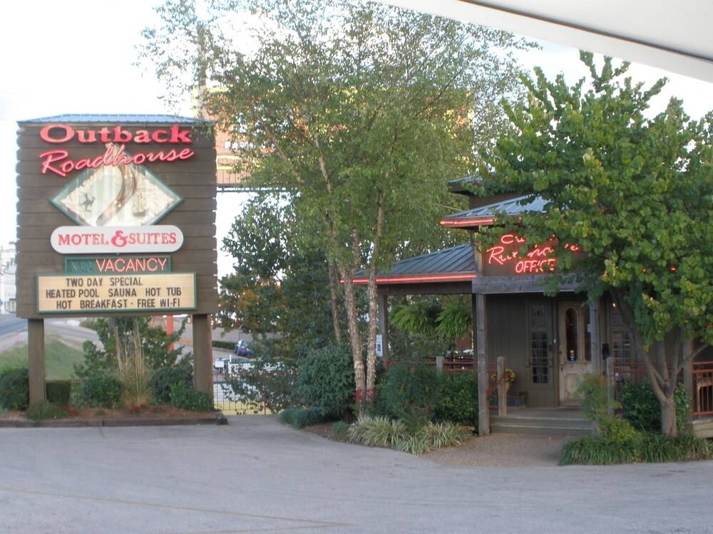 Outback Roadhouse Motel and Suites - photo 21