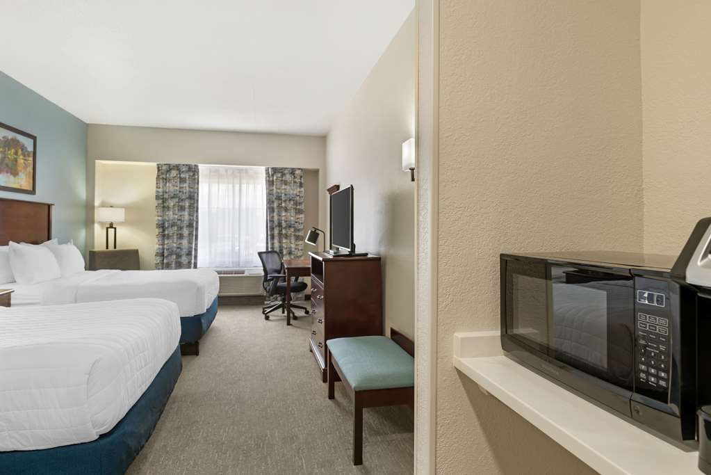 Best Western Plus Crossroads Inn & Suites - photo 14