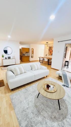 Luxury Modern Home — 4-Star Luxury Hotel in Port Elizabeth, South Africa