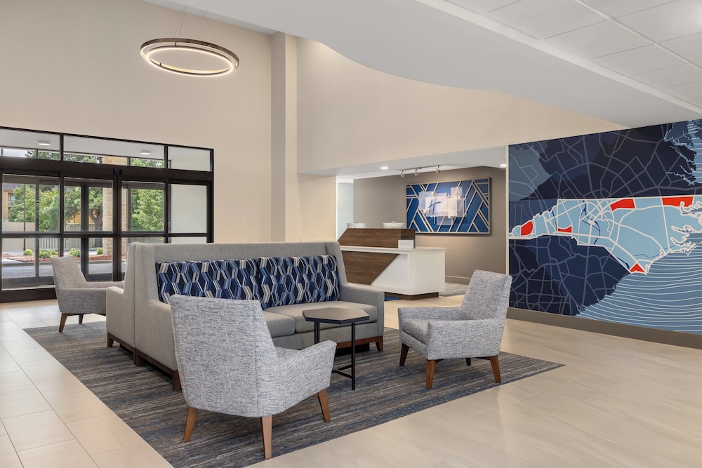 Holiday Inn Express Fayetteville Fort Bragg by IHG - photo 36