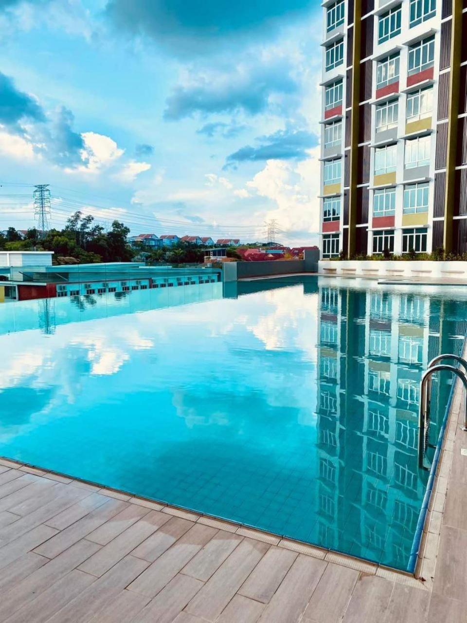 Khaimal Valley Suite Pool View — 4-Star Luxury Hotel in Kuantan, Malaysia