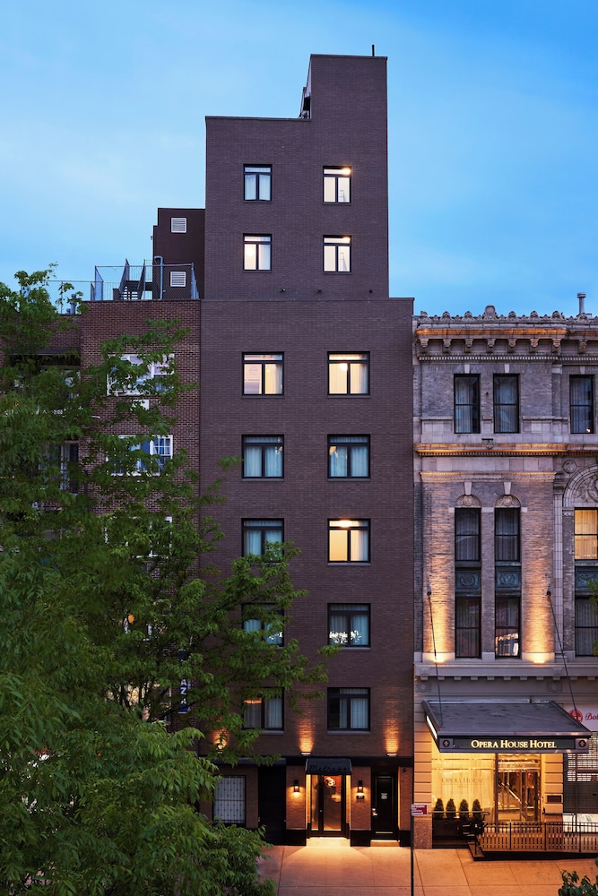 Melrose Hotel - carbon neutral hotel in The Bronx