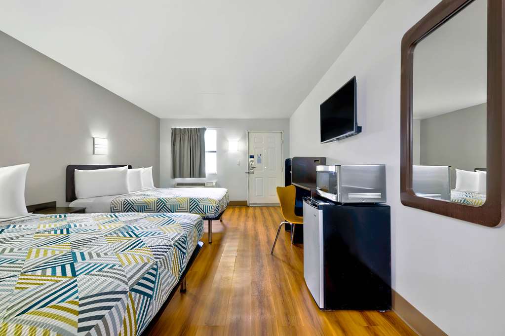 Motel 6 Plano TX Plano Northeast - photo 17
