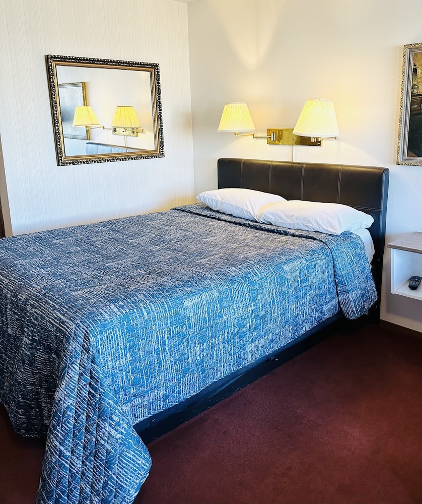 The Davenport Motel - photo 25