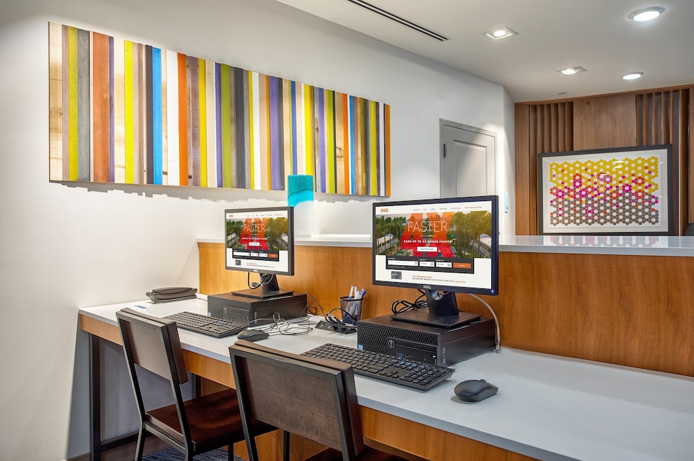 Holiday Inn Express & Suites Lexington W Versailles by IHG - photo 17