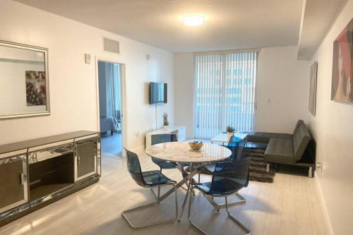 Comfortable 2 BR at Brickell Free Parking — 4-Star Luxury Hotel in Miami, United States