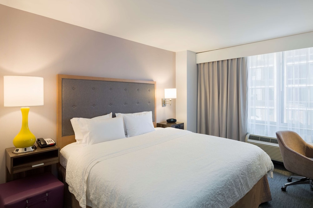 Hampton Inn Manhattan Times Square South - photo 15