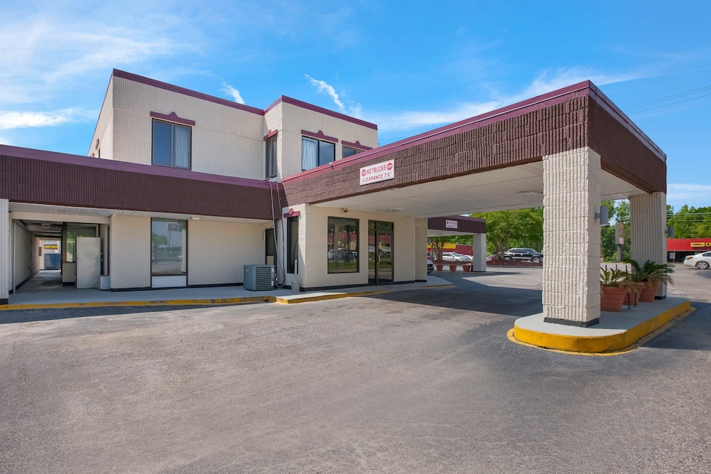 Red Roof Inn Dillon SC - photo 37