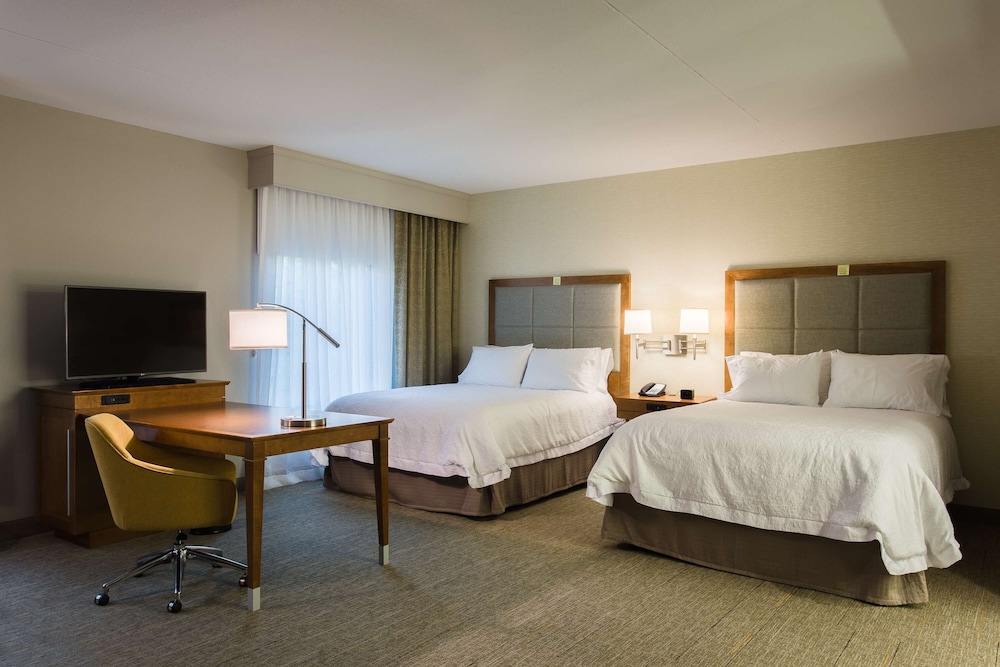 Hampton Inn & Suites Knoxville Papermill Drive - photo 10