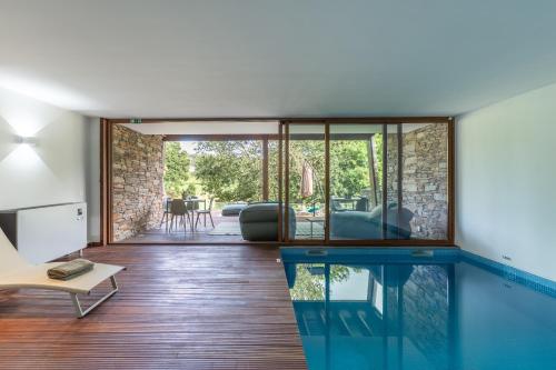 Ponte De Lima Chalet Pool & Golf — 4-Star Luxury Hotel in Ponte De Lima, Portugal