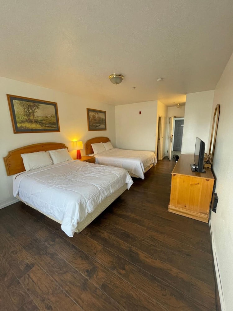 Quality Inn Carlin - photo 16