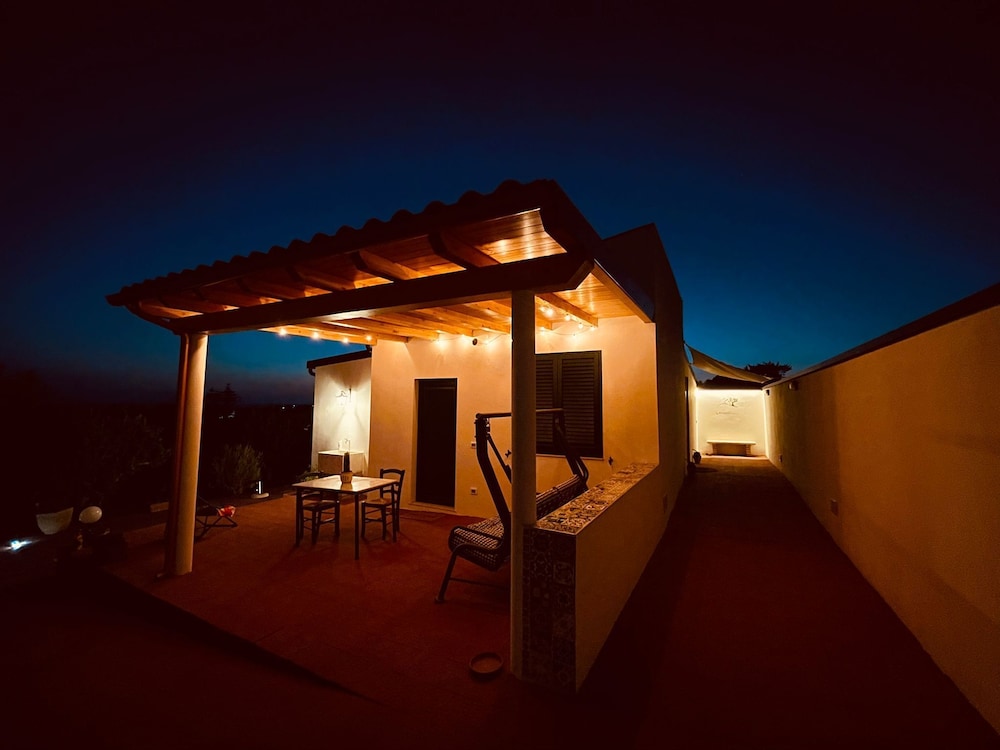 Il Poggio - carbon neutral hotel in Agrigento