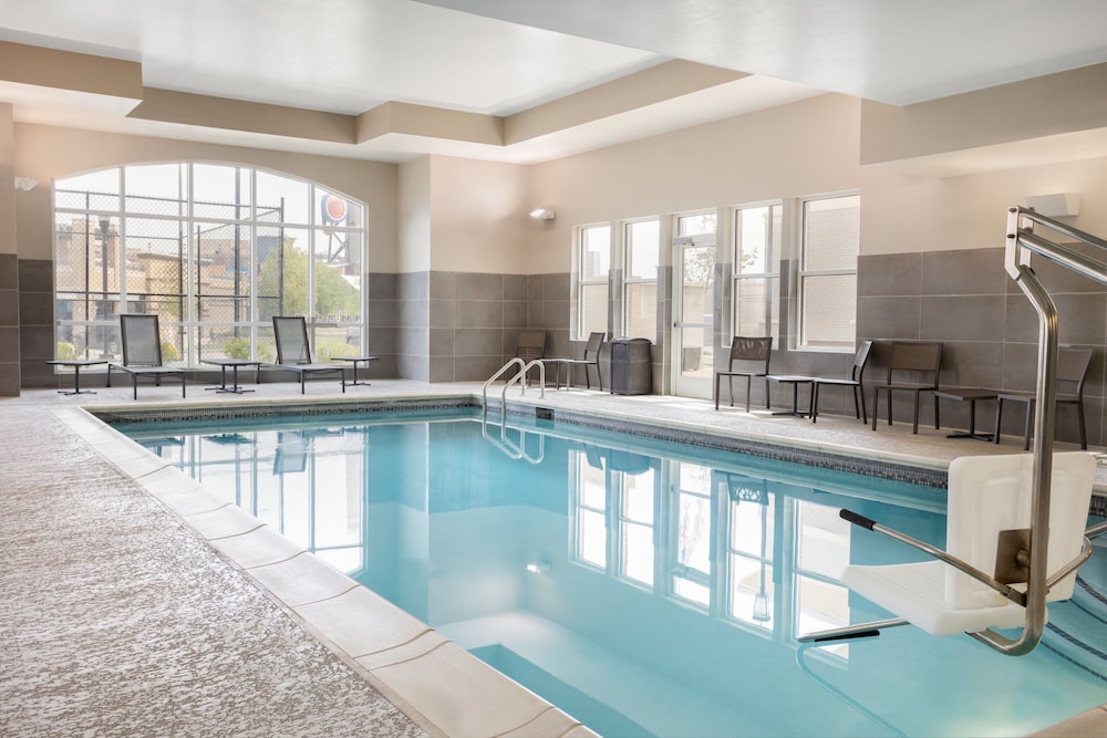 Residence Inn by Marriott Kansas City at The Legends - photo 23