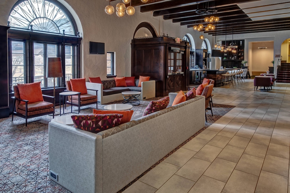 Courtyard by Marriott Kansas City Country Club Plaza - featured photo