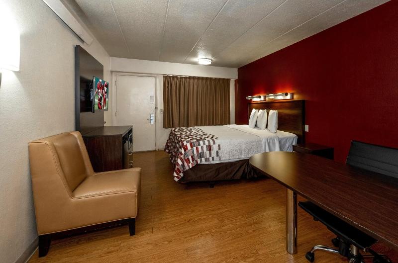 Red Roof Inn Chicago Lansing - photo 30