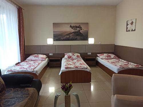 Arkadia Noclegi — hotel in Lukow