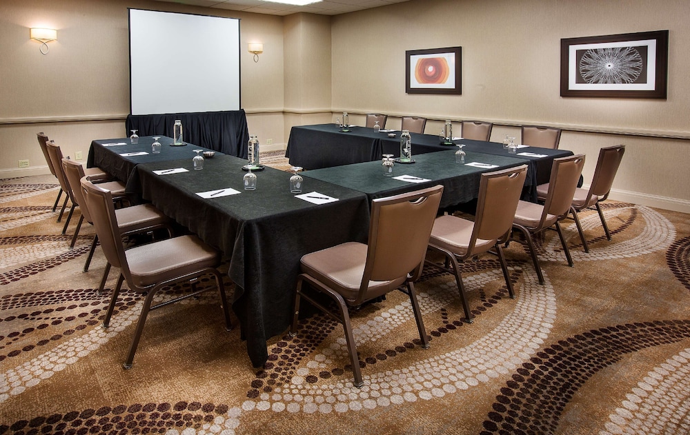 Hilton Concord - photo 34