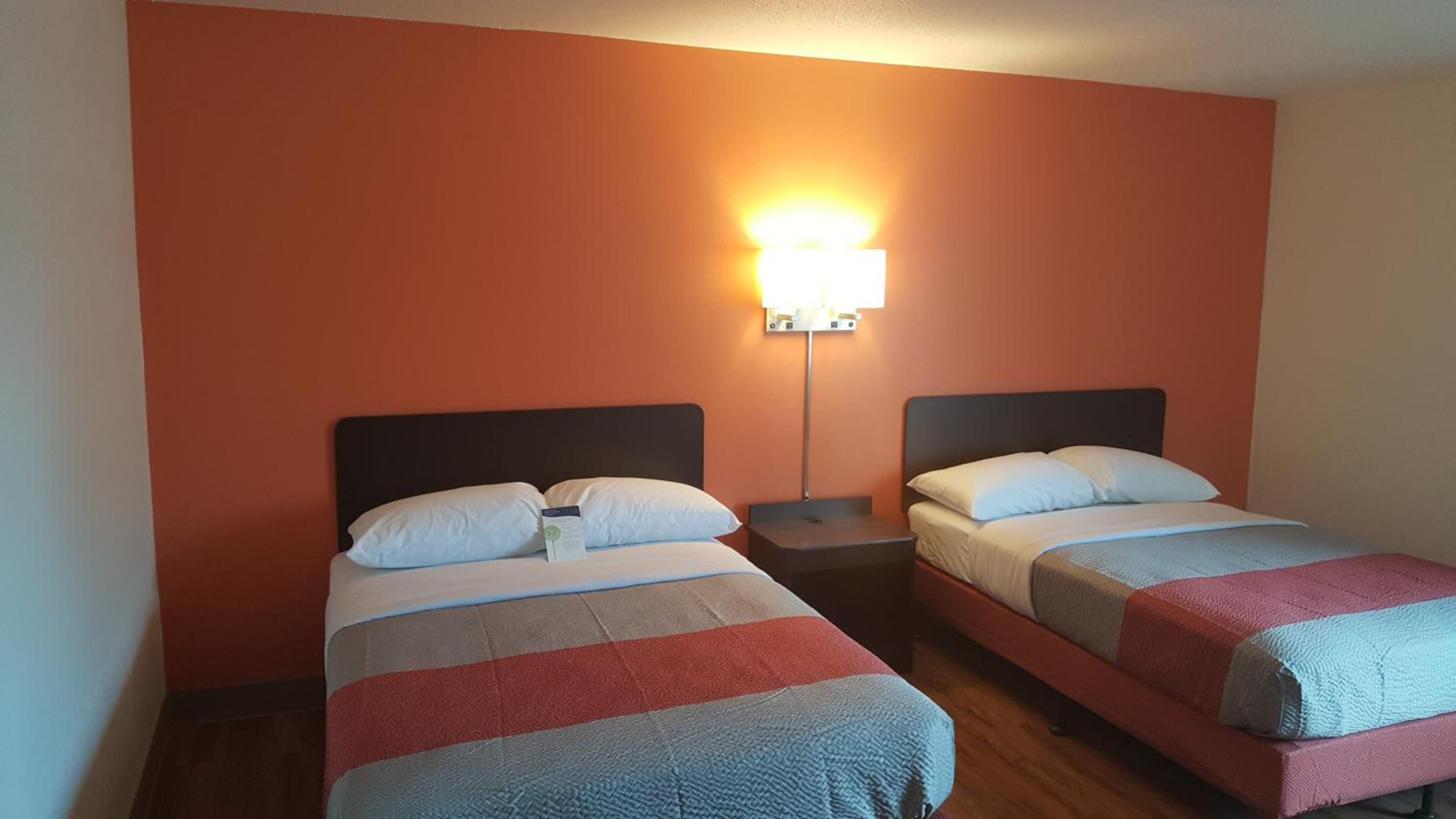 Motel 6 Maryland Heights MO - photo 17