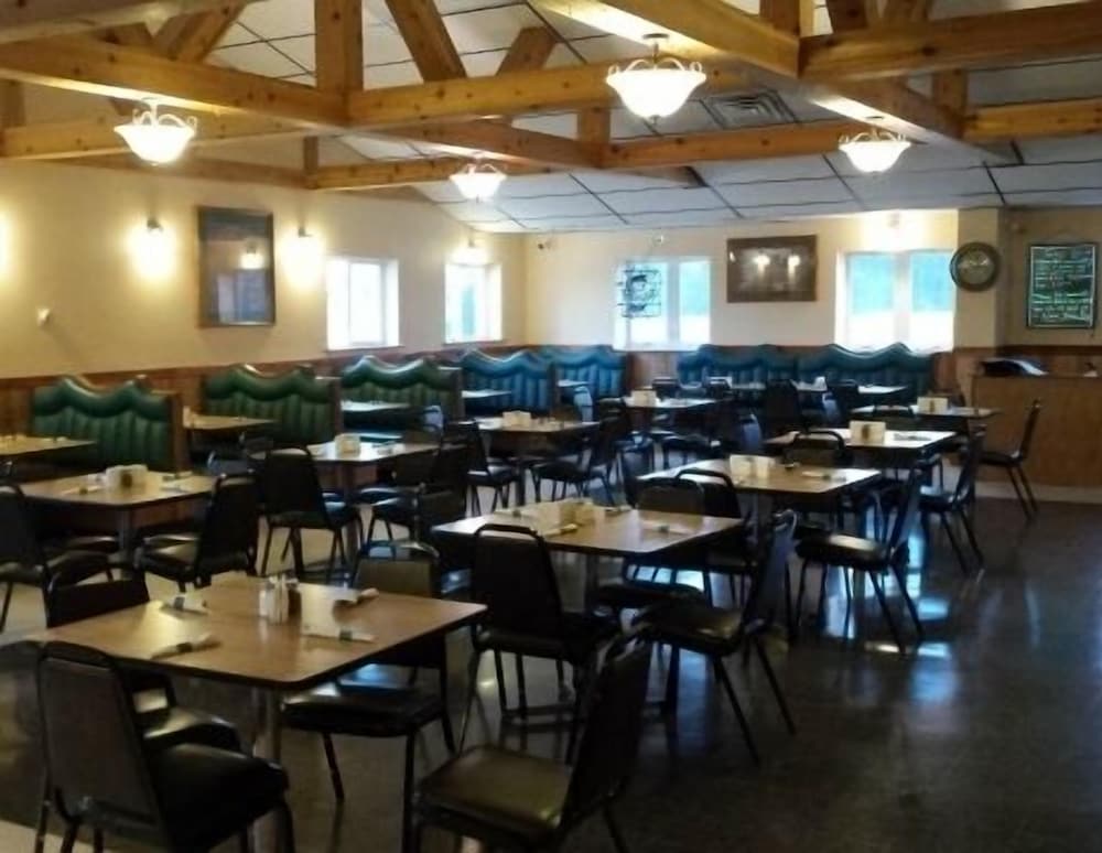 Inn of the Pines - photo 27