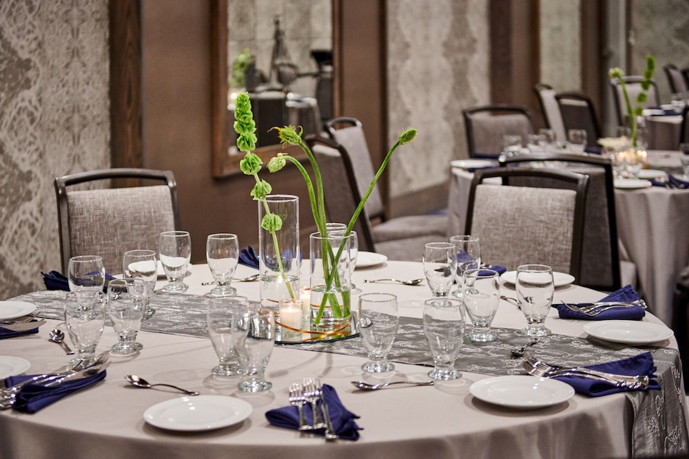 The Bristol Hotel - photo 31