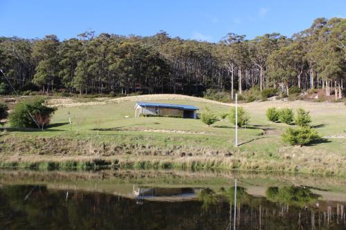 Cherryview Cygnet - carbon neutral hotel in Cygnet