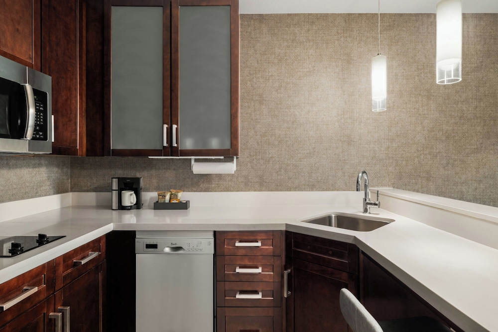 Residence Inn Des Moines Downtown - photo 8