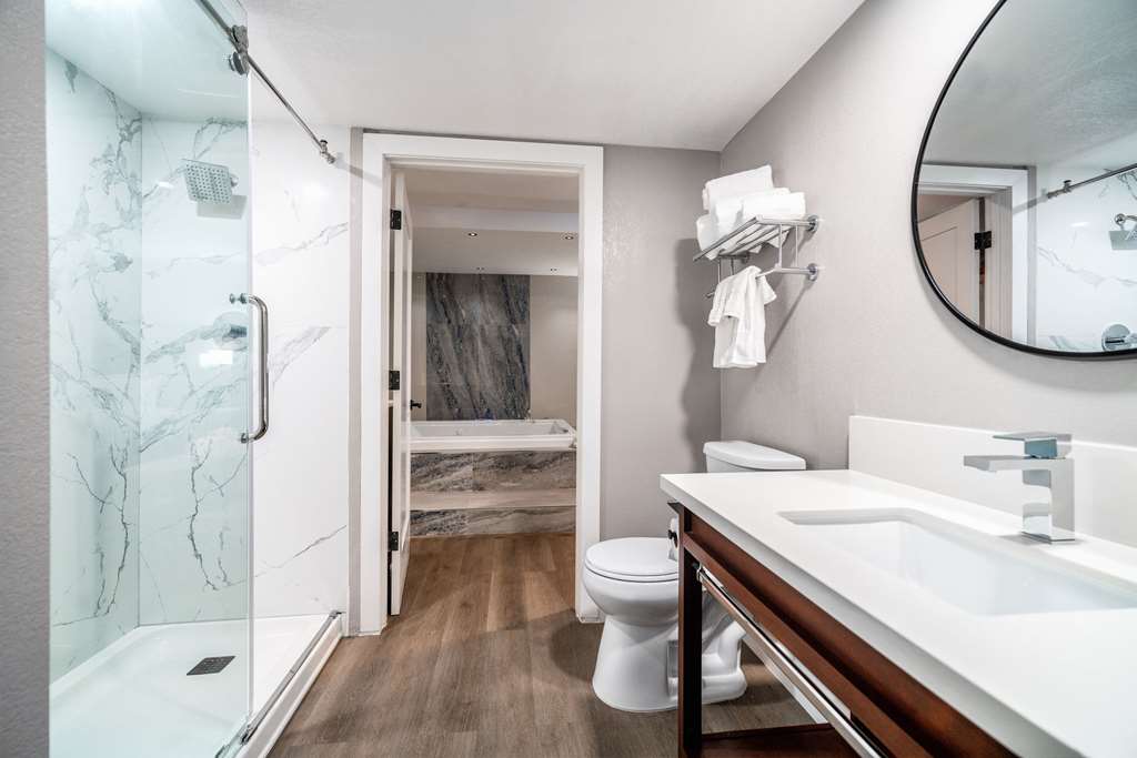 MainStay Suites Moreno Valley Near March Air Reserve Base - photo 8