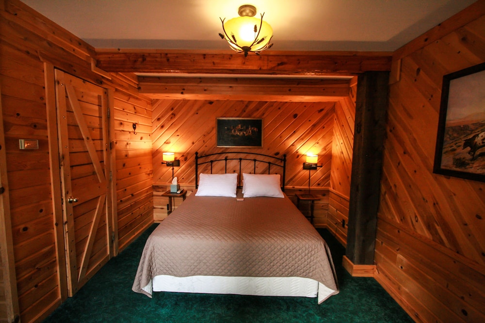 Judith Mountain Lodge - photo 20