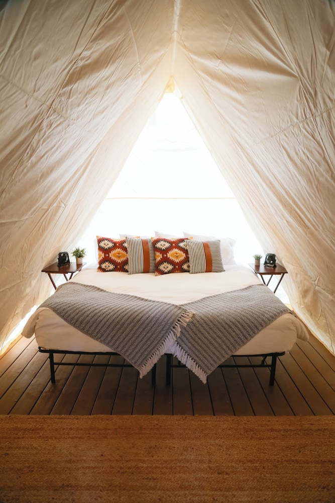 Glacier Glamping - photo 5