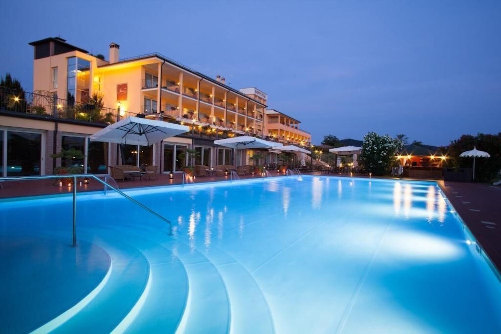 Hotel Boffenigo The Golden Hour — 4-Star Luxury Hotel in Costermano, Italy