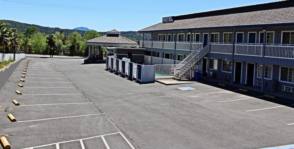 Lake Point Lodge - photo 24