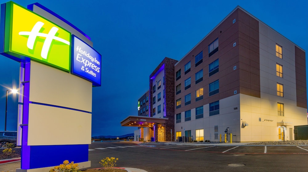 Holiday Inn Express & Suites Harrisonburg University Area by IHG in Harrisonburg, United States