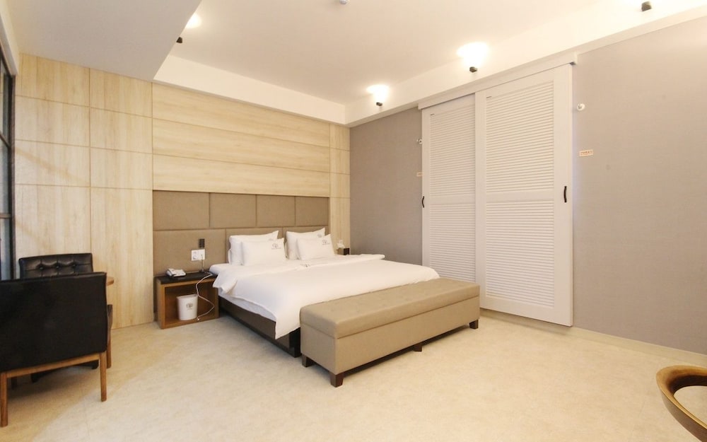 Changwon Masan Hotel Apple Tree — hotel in Changwon