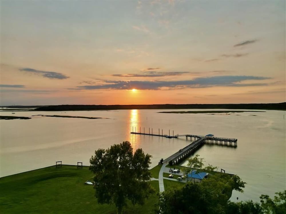 Bluewater Resort & Marina by Spinnaker Resorts - photo 31