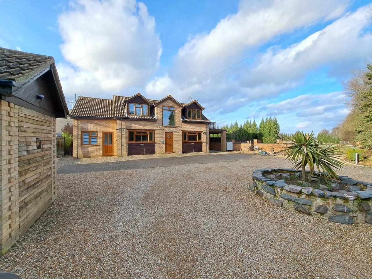 Countryside Lodge — 4-Star Luxury Hotel in Peterborough, United Kingdom
