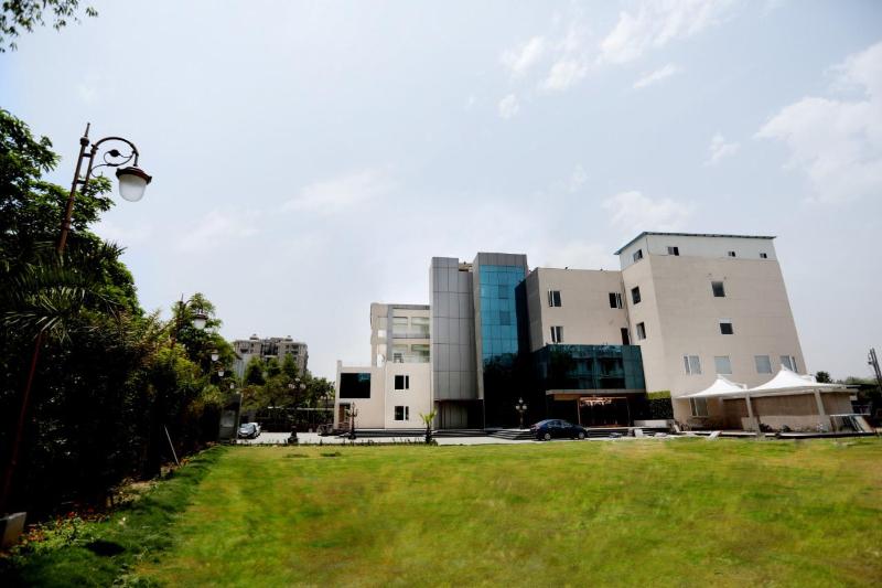Royal Imperio — hotel in Faridabad