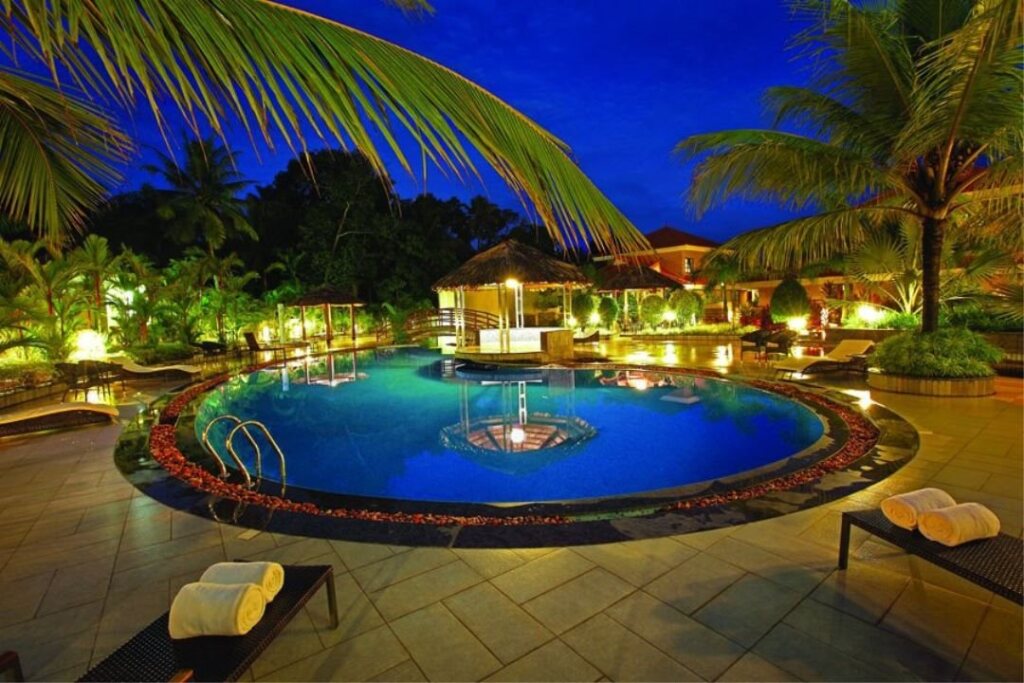 The Royale Gardens Hotel & Resorts — Alleppey — photo 2
