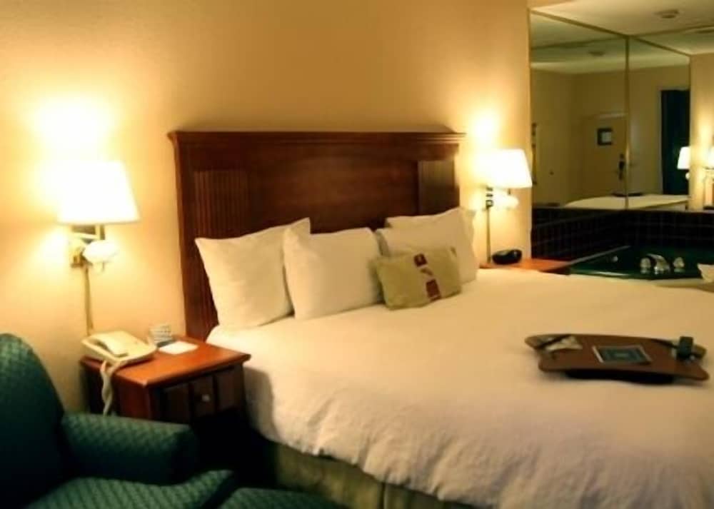 Hampton Inn & Suites Cordele - photo 9