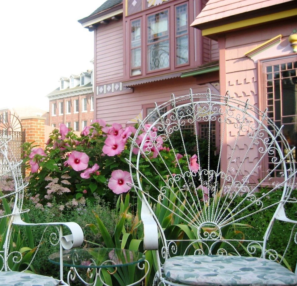 The Towers Bed & Breakfast - photo 34