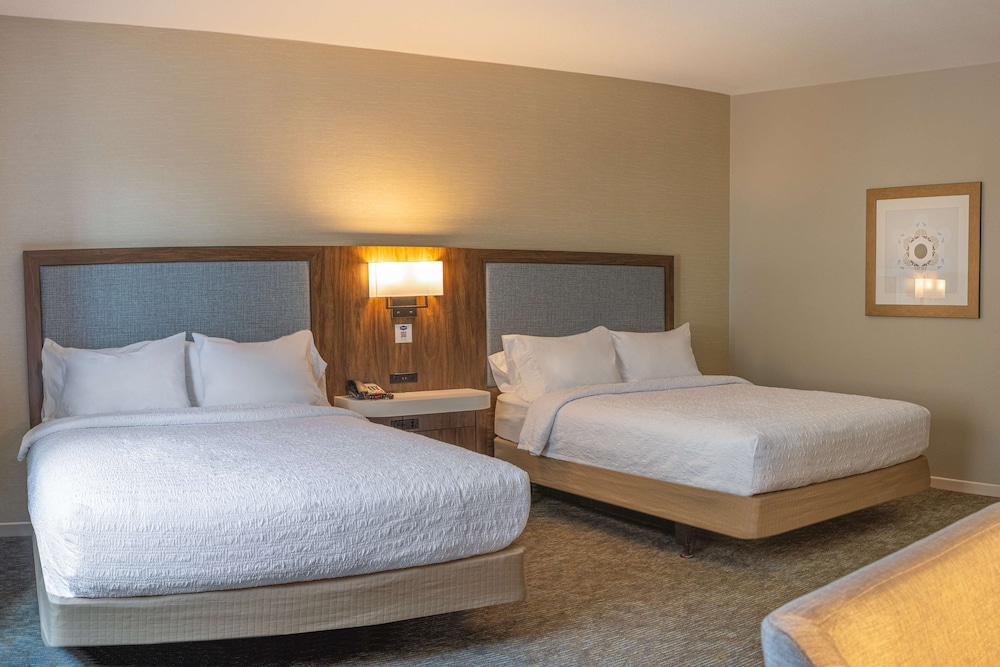 Hampton Inn & Suites Boerne - photo 19