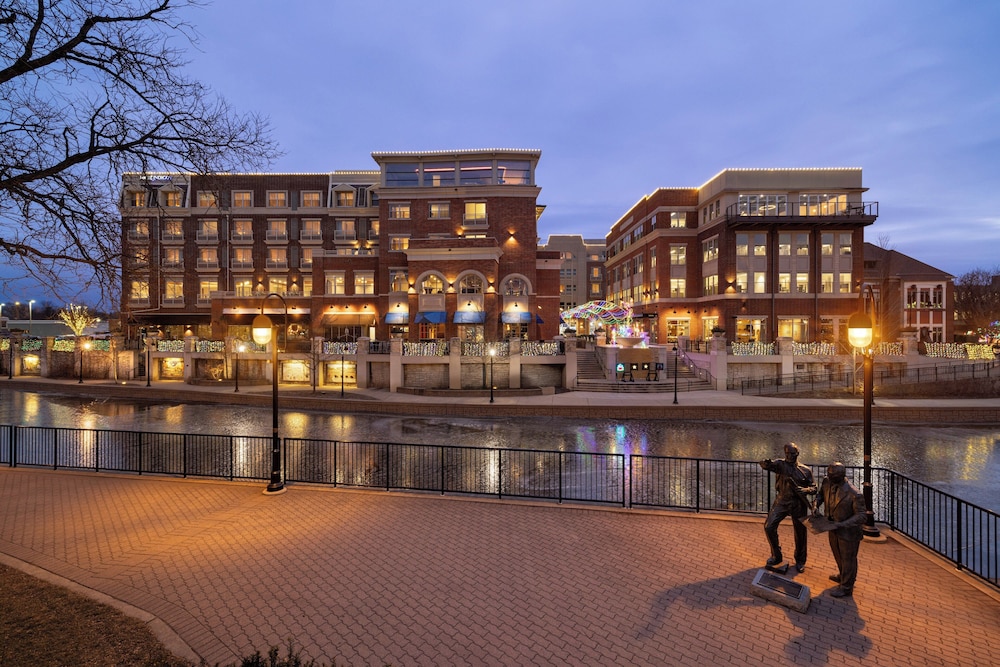 Hotel Indigo Naperville Riverwalk by IHG in Naperville, United States