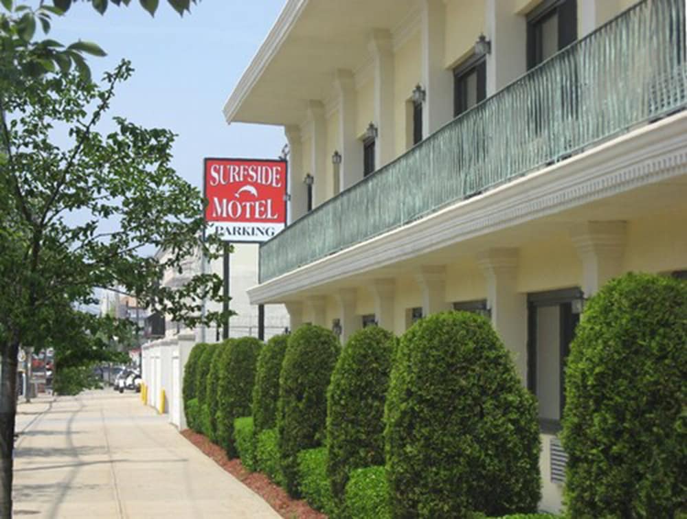 Surfside Motel - carbon neutral hotel in Howard Beach