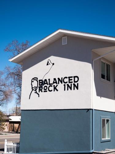 Balanced Rock Inn - photo 27