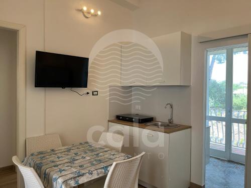 Verdalia 402 primo piano — 4-Star Luxury Hotel in Porto Cesareo, Italy